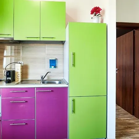 Fratelli Summerland Apartment *